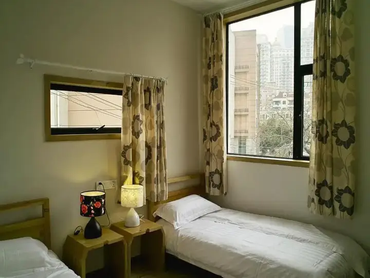 Шанхай: Shanghai Rock & Wood International Youth Hostel