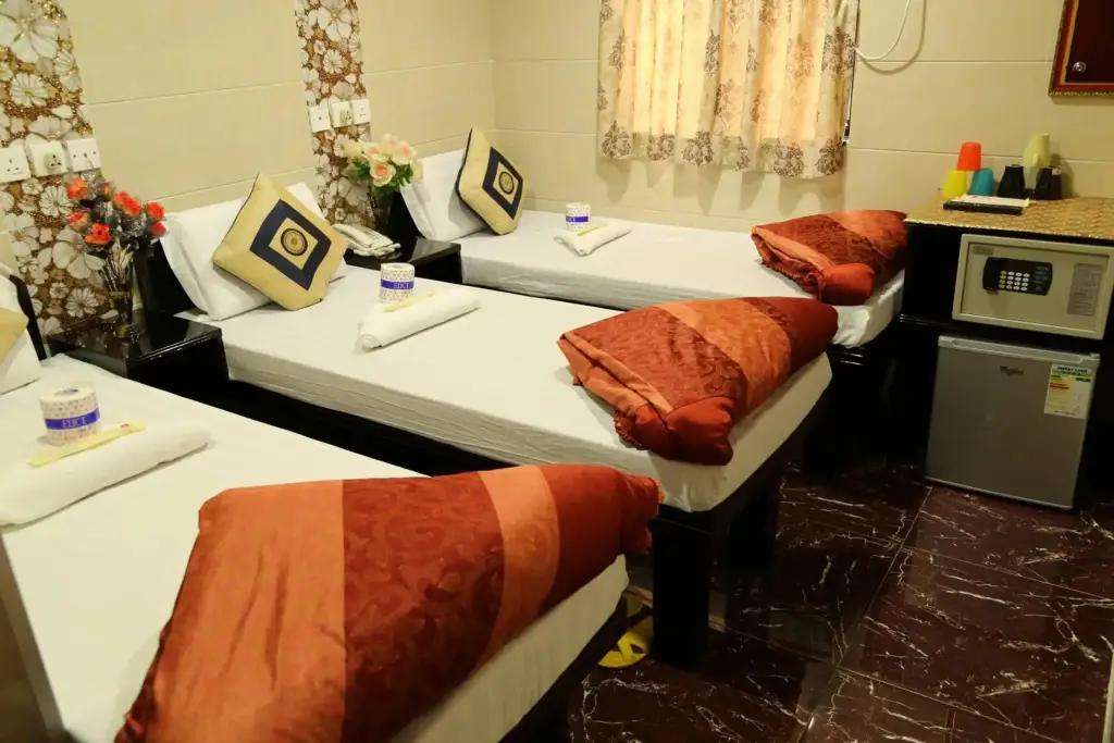 Гонконг: European Hostel