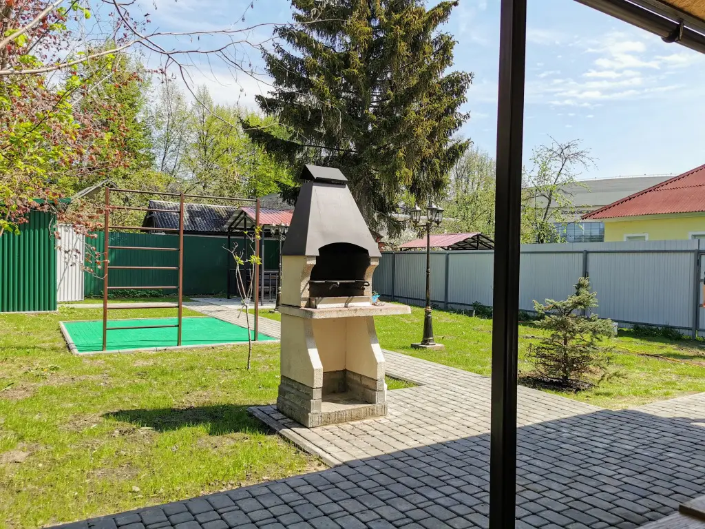 Коломна: Dvukhetazhnyi u Kolomenskogo Kremlia Cottage