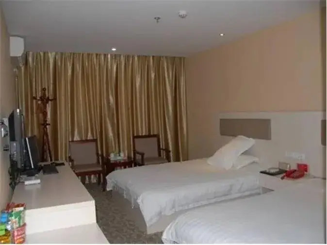 Wudangshan Garden Holiday Hotel — фото 1