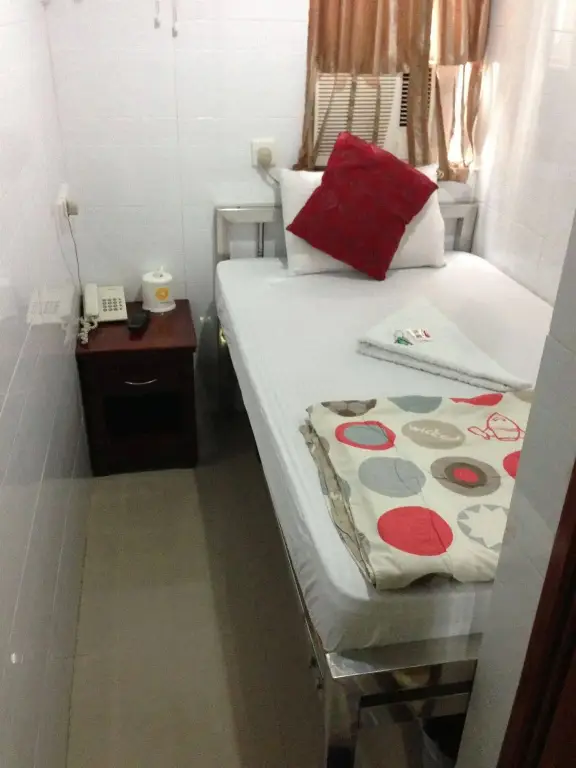 Гонконг: Canadian Hostel