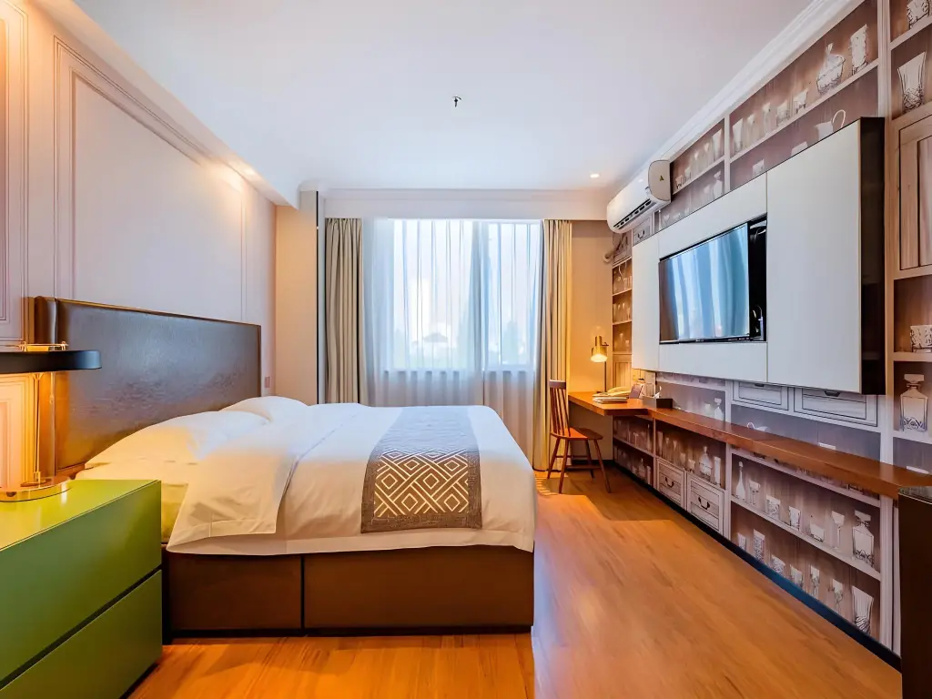 Нанкин: GME NanJing CaoChanGMEn Nanyihou Stress Hotel