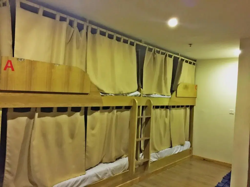 Чунцин: Chongqing Travelling With Hostel Jiefangbei Branch