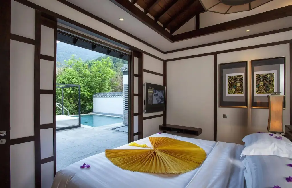 Чунцин: Chongqing Beibei Banyan Tree