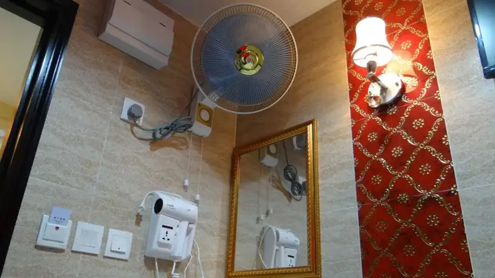 Гонконг: Holland Guest House