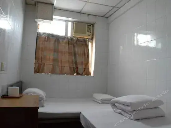 Гонконг: First Guest House