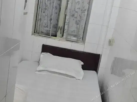 Гонконг: First Guest House