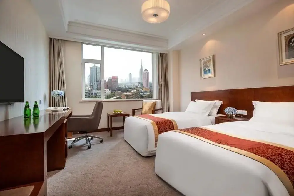 Цзинань: Jinan Luneng Xinyi Hotel
