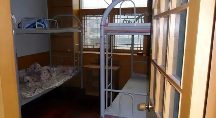 Цзинань: Jinri Friendship Apartment Hongjialou Road