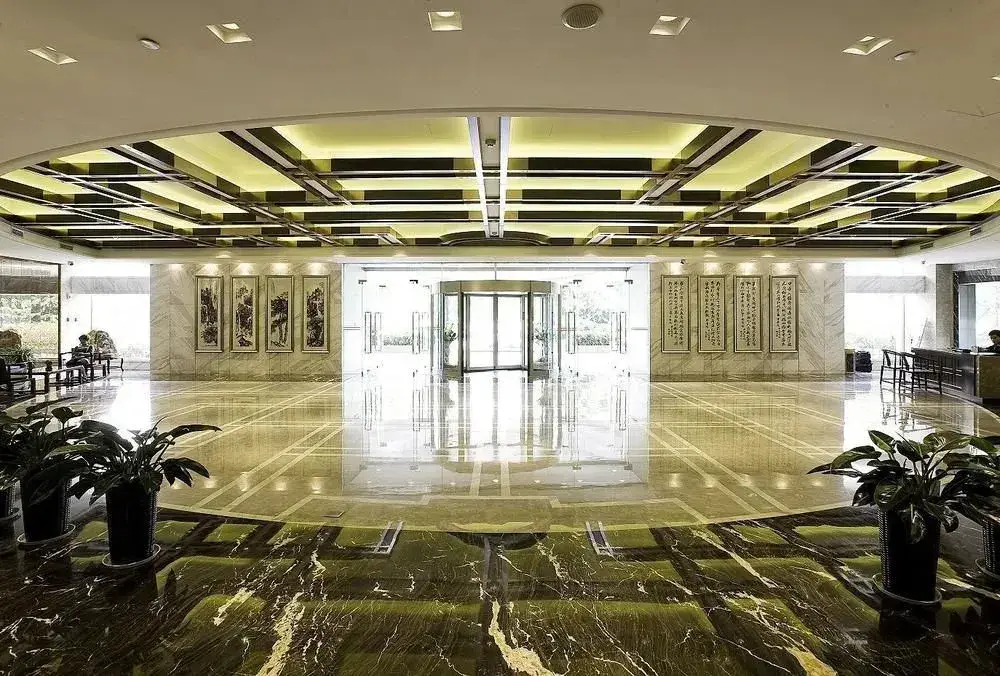 Shungeng Hillview Hotel — фото 1
