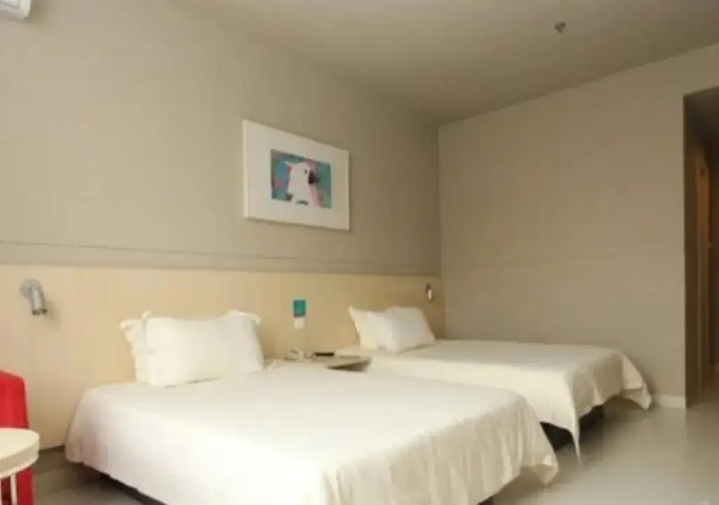 Ухань: Jinjiang Inn Wuhan Wujiashan Hi-tech Development Zone