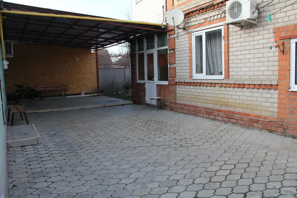 Ейск: V Gostyah U Lyubvi Guest House