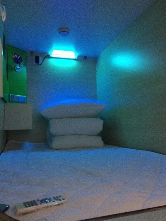 Чунцин: GreenIsland Space Capsule Youth Hostel