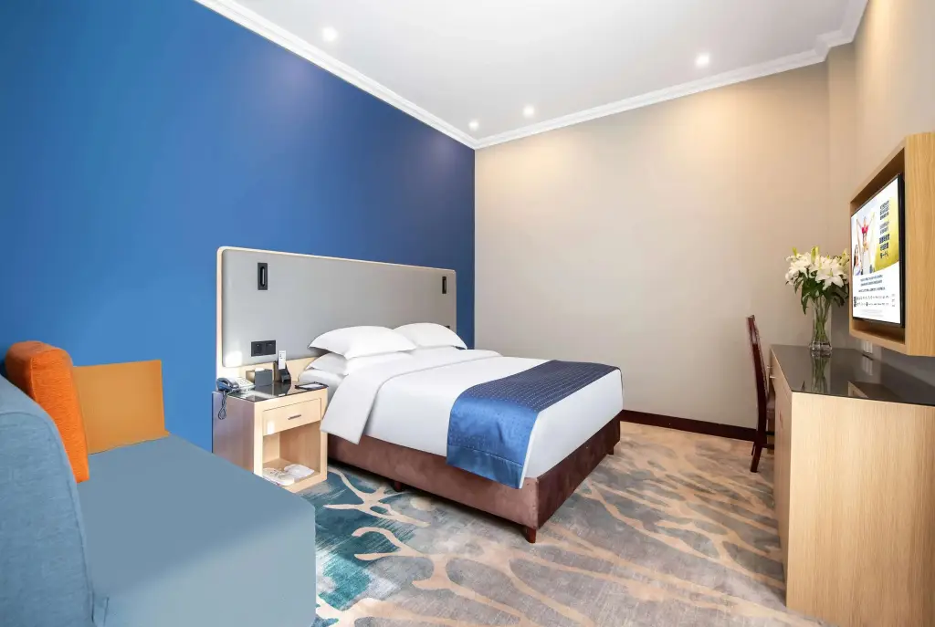 Линьи: Ramada Linyi North