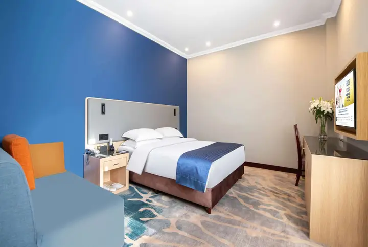 Линьи: Ramada Linyi North