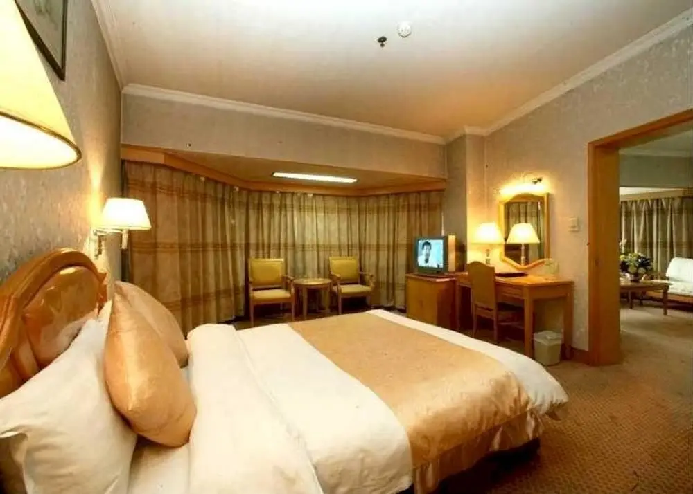 Цзинань: East Hotel Shandong