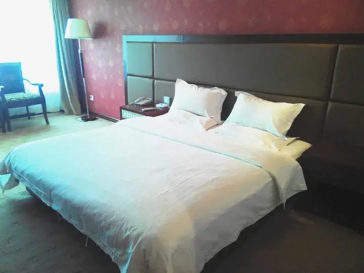 Сиань: Huachen Hotel (Xi'an Bell Tower East Street Mingchengqiang)