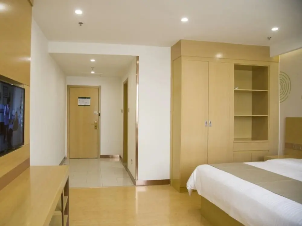 Цзинань: GreenTree Inn Jinan Yaoqiang Airport Airport Road