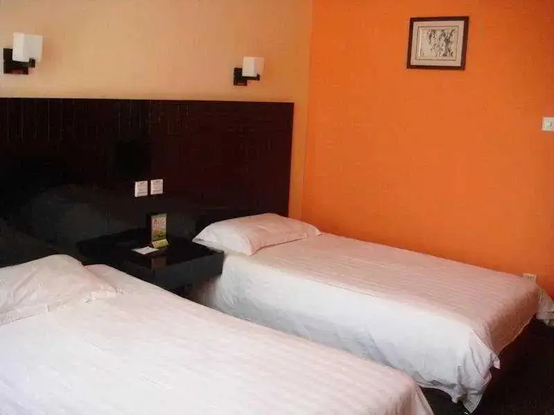 Шанхай: Motel 168 Ao Men Road Inn