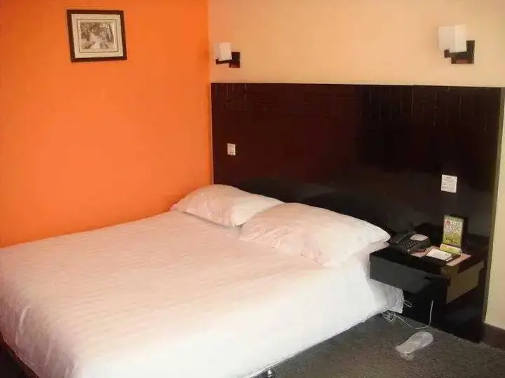 Шанхай: Motel 168 Ao Men Road Inn
