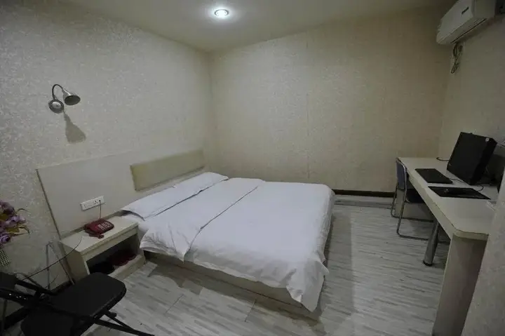Ухань: Ruitian Motel