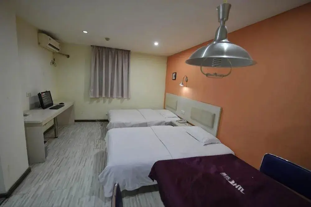 Ухань: Ruitian Motel