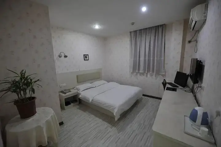 Ухань: Ruitian Motel