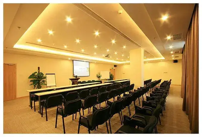 Дунгуань: Home Inns - Guanchen Chuangye New Village Branch