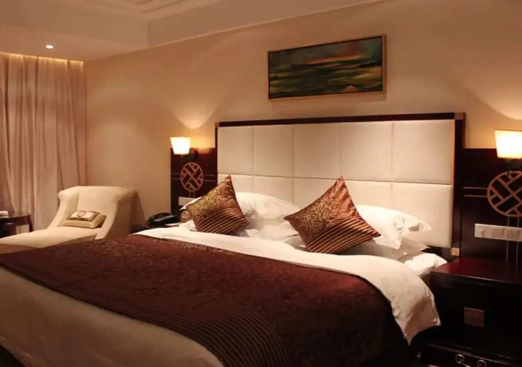 Шиянь: Wudangshan Jianguo Hotel