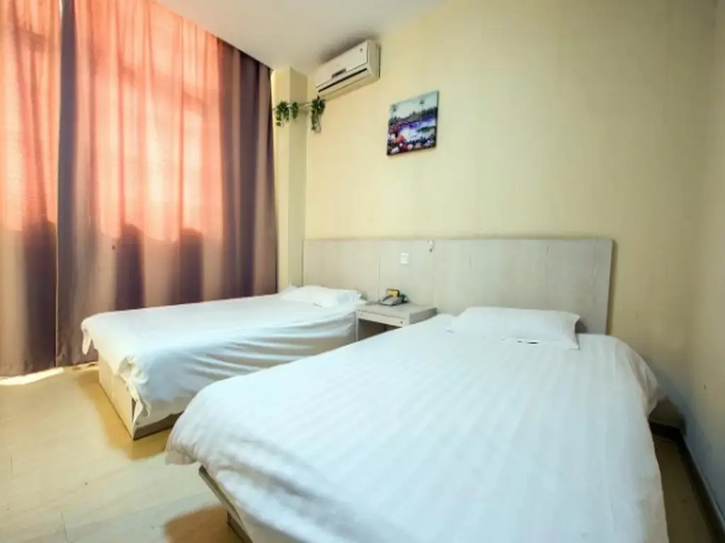 Нанкин: Super 8 Nanjing JianNingLu