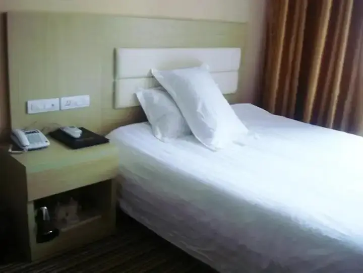 Шиянь: Wudangshan Qiao Jia Yuan Hotel