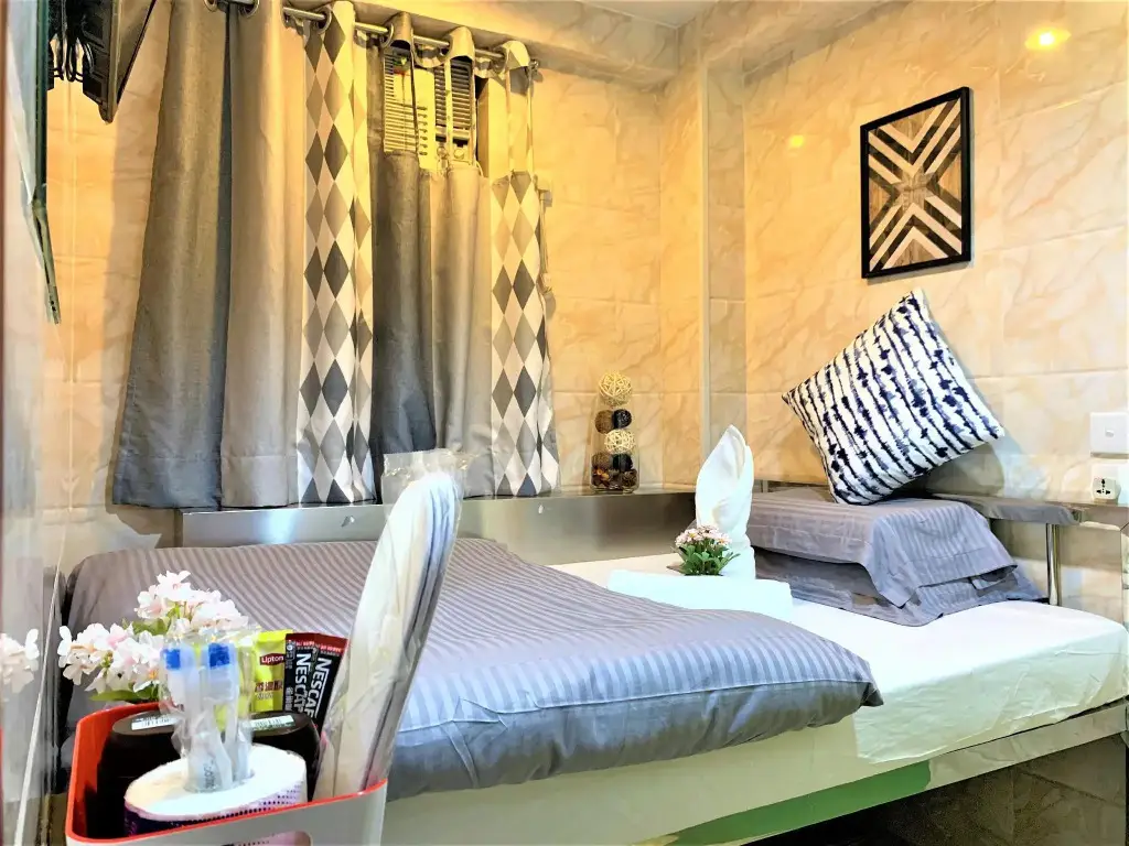 Гонконг: Super Guest House
