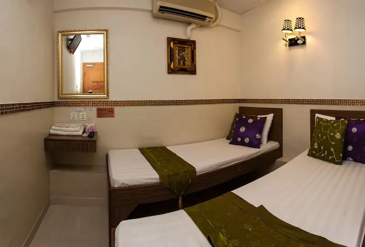 Гонконг: J2 Guest House