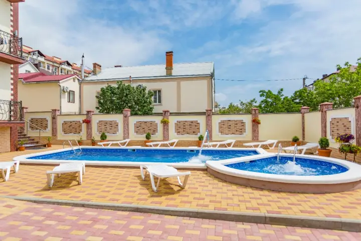 Геленджик: Rafael Guest house