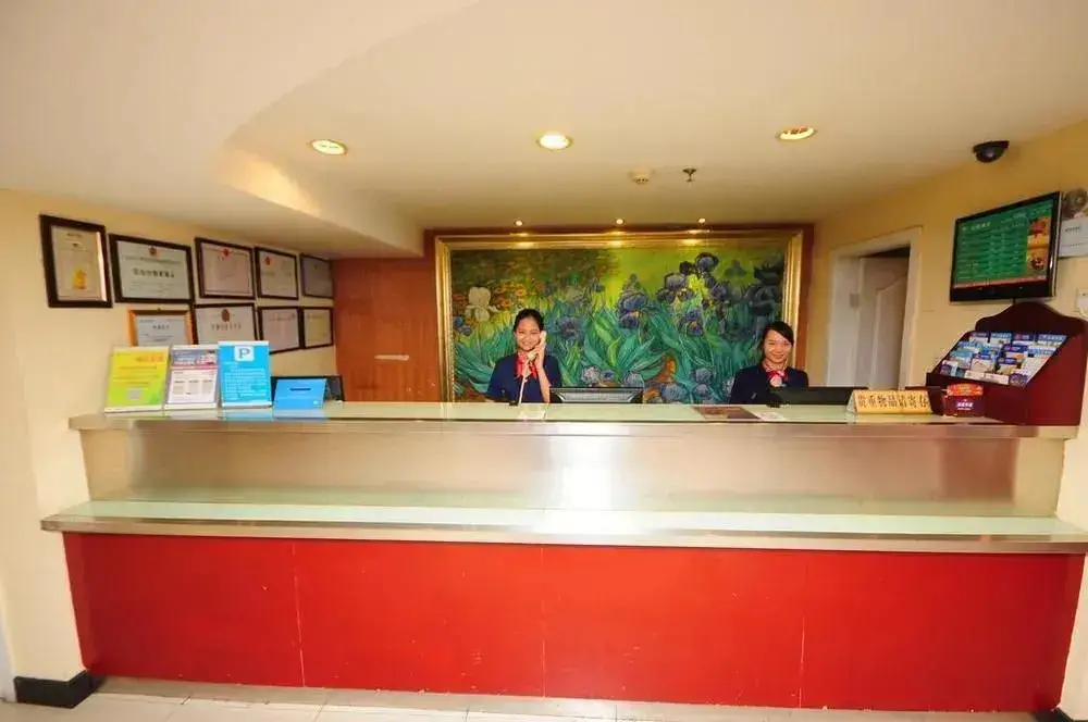 Чанша: Hanting Hotel Changsha Huangxing Road Walk Way Branch