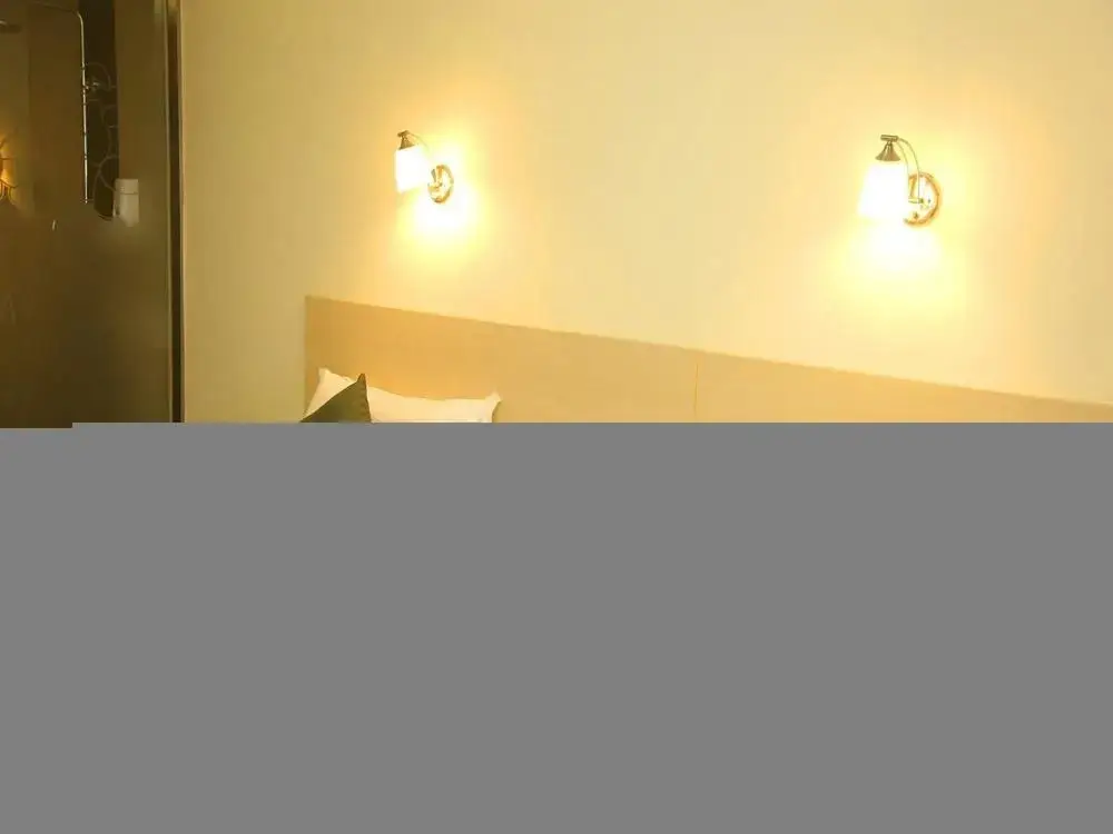 Нанкин: Motel 168 Nanjing Jiangning Shangyuan Street Wanda Plaza Hotel