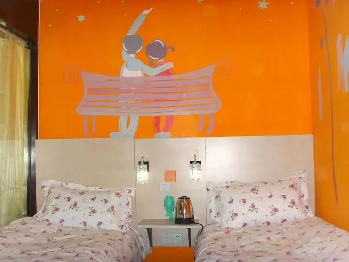 Цзинань: Alb Inn