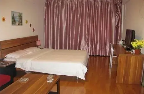 Сиань: She and He Hotel Apartment
