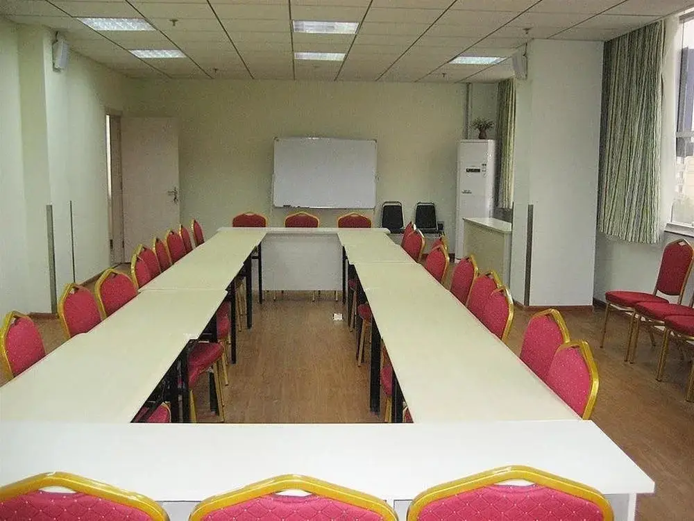 Хецзе: Grace Inn Zhonghua Road - Heze