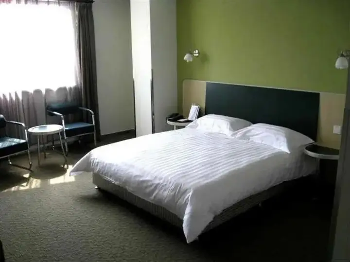 Цзинань: Motel 168 Jinan Beiyuan Street Lamp Market