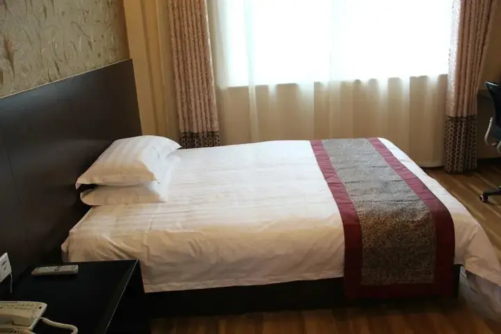 Цзинань: Super 8 Hotel
