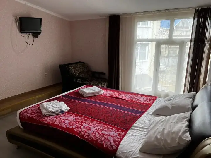 Сочи: Gostevoy dom Rayskoe Mestechko