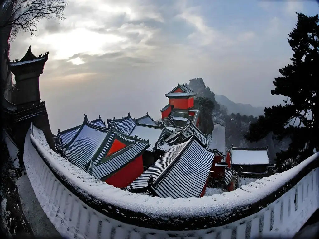 Wudang Mountains Jianguo Hotel — фото 1