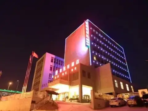 Jinan Yuemingxuan Hotel — фото 1