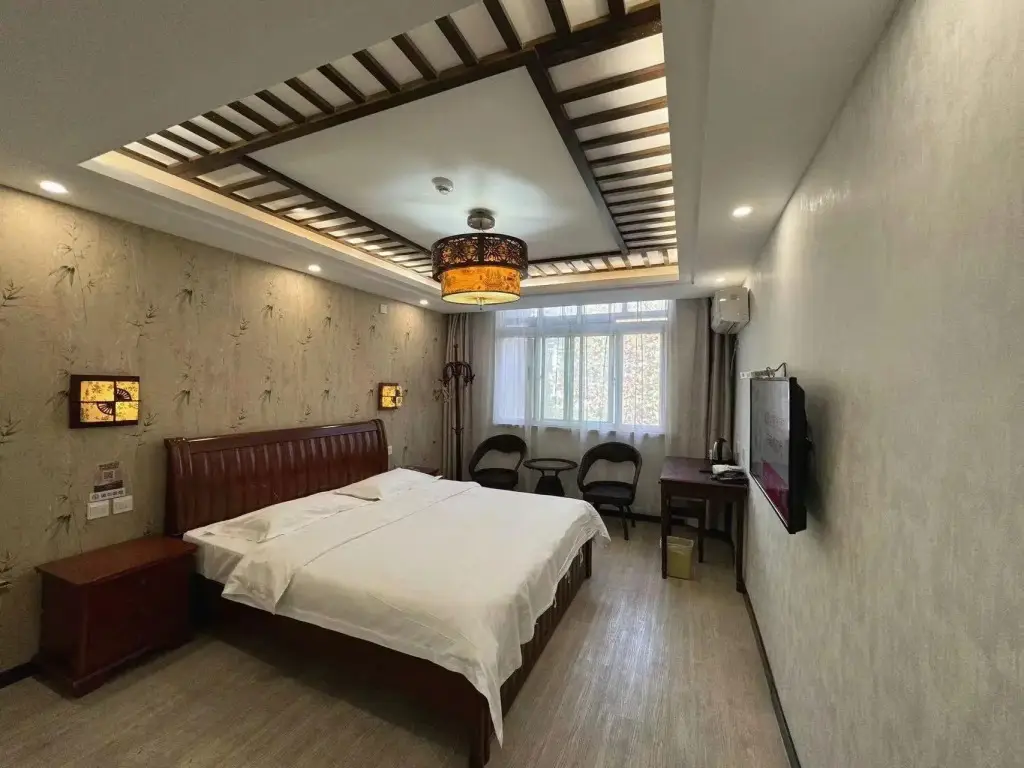 Цзинань: Super 8 Jinan Daminghu East Gate