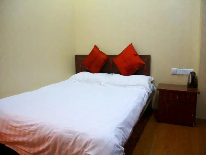 Чунцин: Chongqing Longfeng Business Hotel