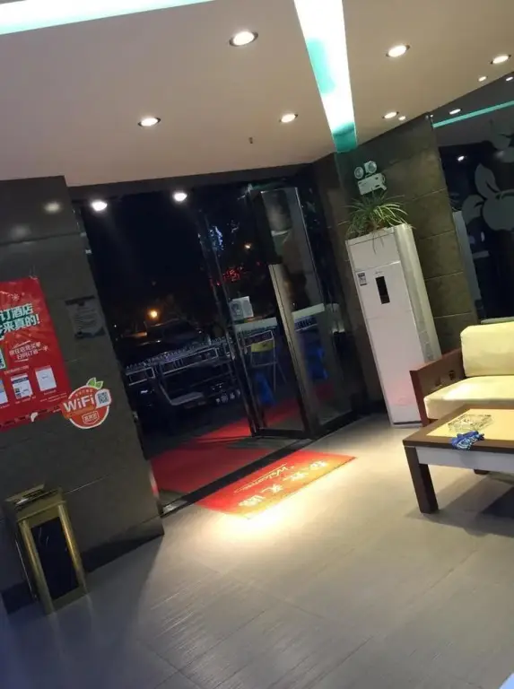 Нанкин: Green Apple Crystal City Hotel-nanjing
