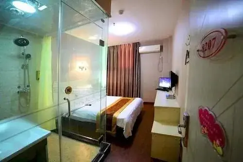 Шиянь: Shiyan Aishang Aishishang Hotel
