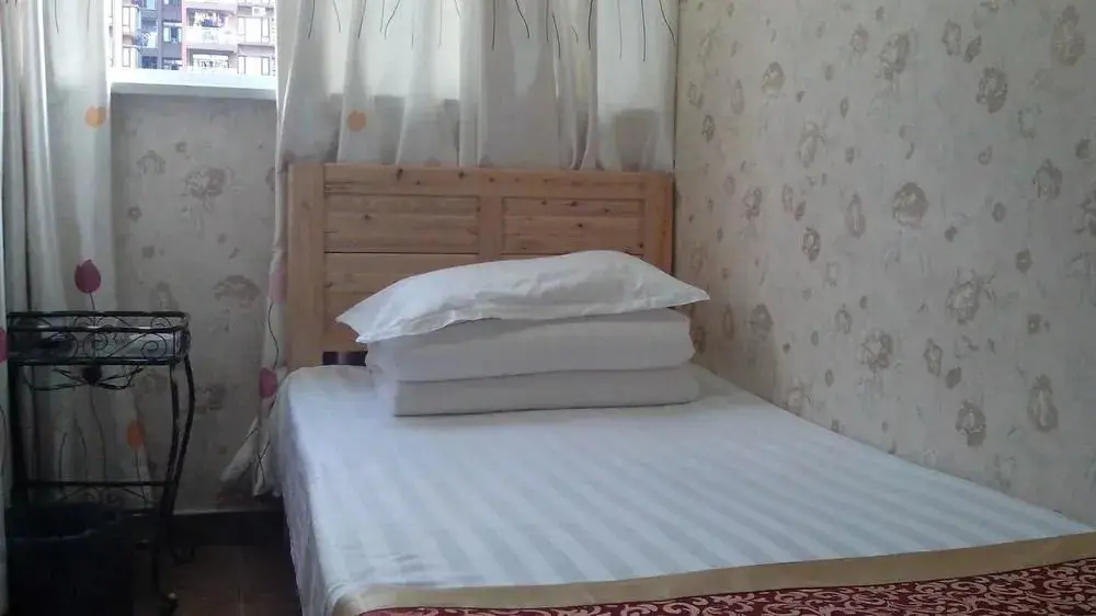 Чунцин: Chongqing Wannianhong Apartment