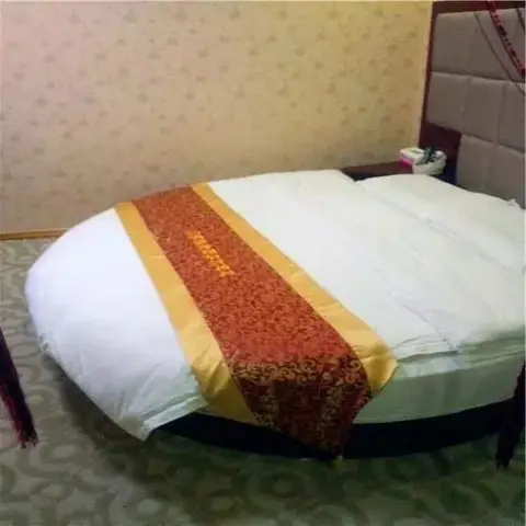 Runjia Express Hotel — фото 1